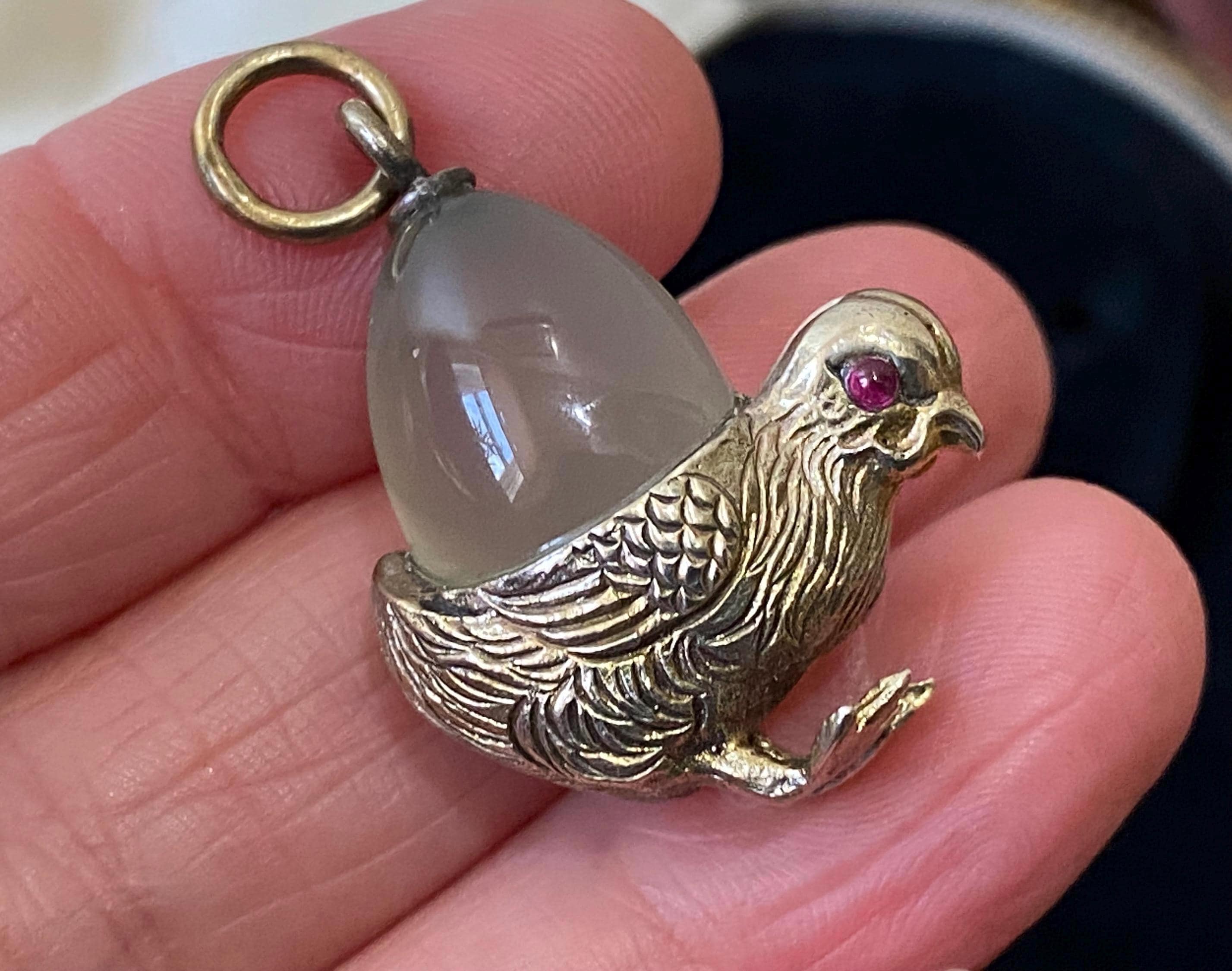 Stunning antique Victorian Fabergé ? Silver gilt chick with chalcedony agate Easter egg pendant/large charm
