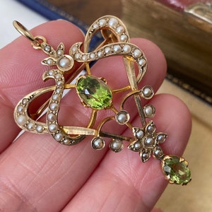 Fabulous Antique Edwardian art nouveau 9ct gold peridot & seed Pearl brooch /pin combined lavalier necklace pendant