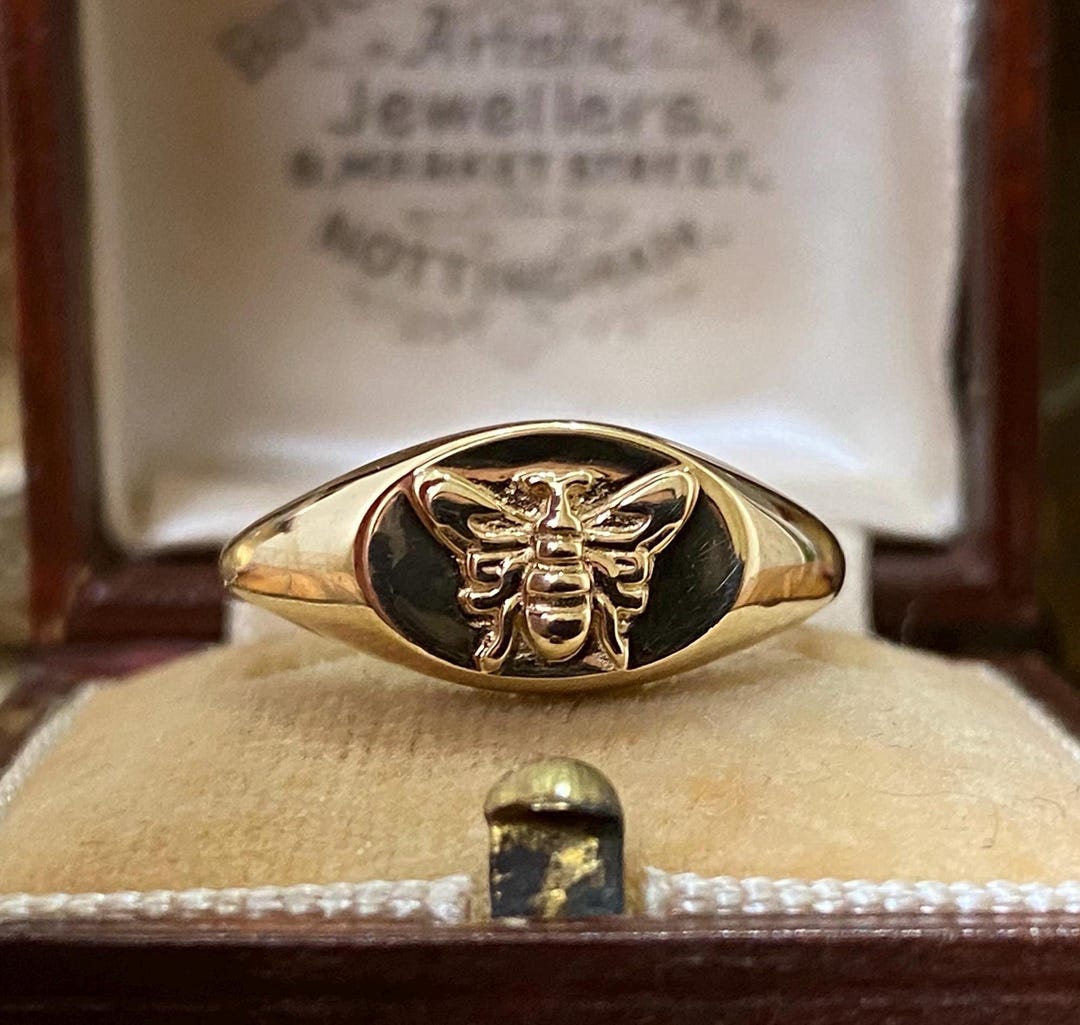 Signet Insect Fantastic Unusual Vintage English Hallmarked 375 9ct Gold Bee /insect ...
