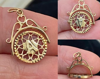 Fantastische ongebruikelijke vintage gemerkte 375 9kt gouden draaiende initiaal 'A' kleine bedel