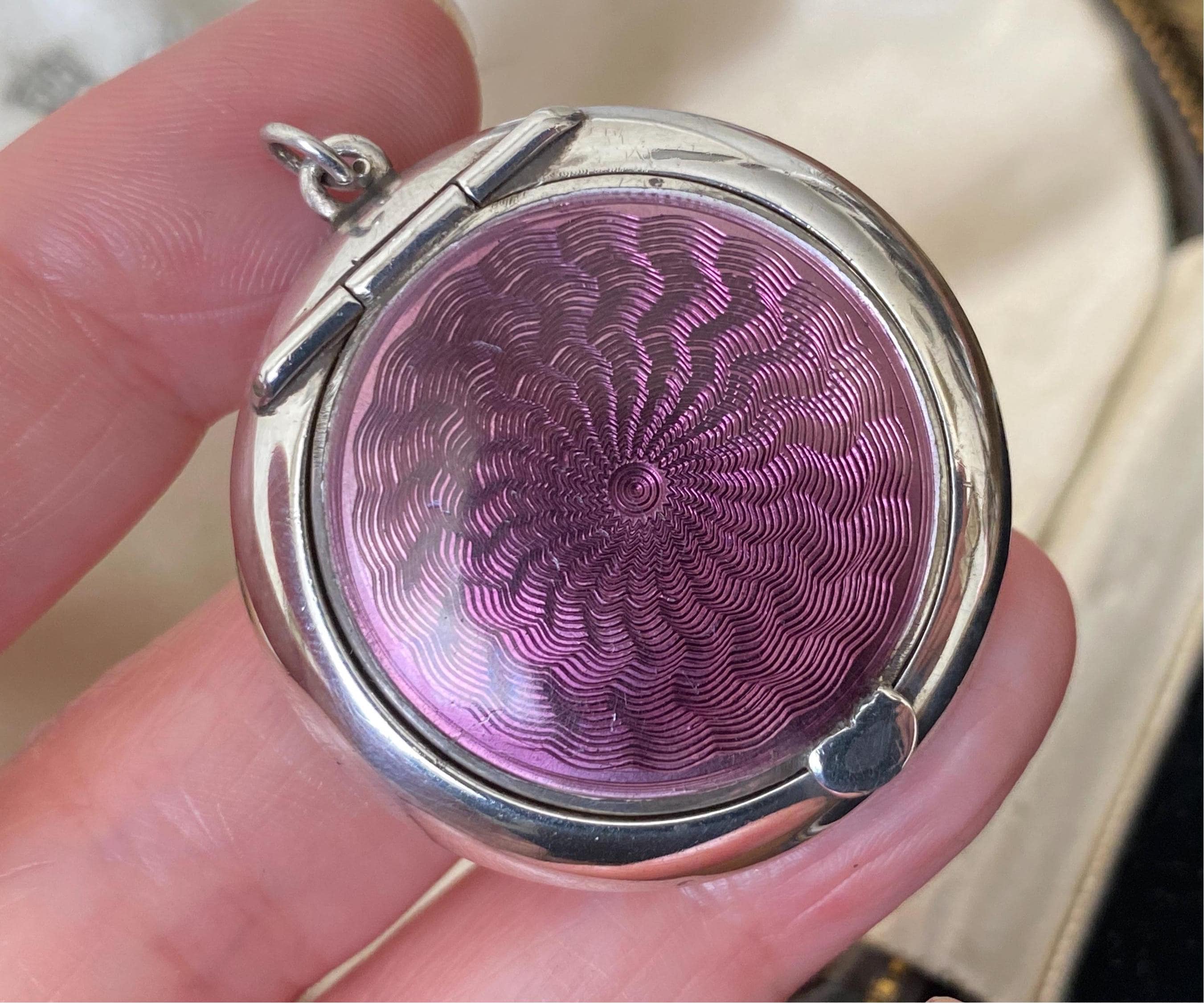 Stunning Antique art deco Sterling Silver purple guilloche enamel rouge /pill pot locket type necklace pendant