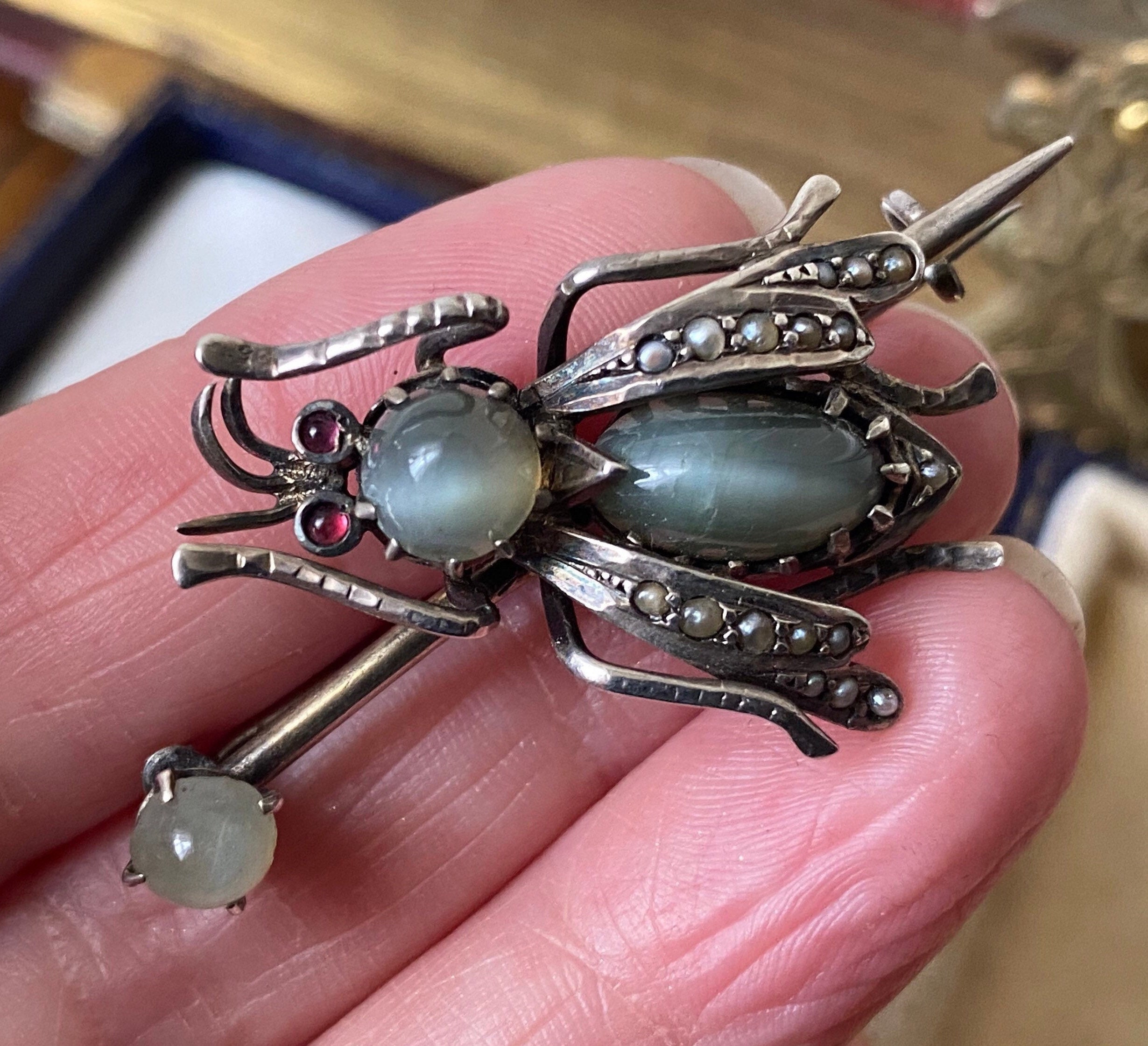 Victorian Chrysoberyl シルバー クリソベリルブローチ Victorian Chrysoberyl シルバー クリソベリルブローチ