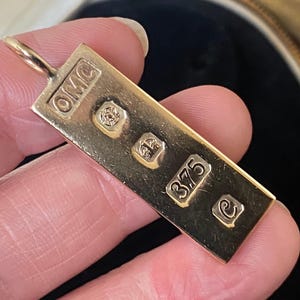 Fabulous unusual vintage Sheffield 1977 English hallmarked solid thick heavy 375 9k 9ct gold ingot pendant (AA)