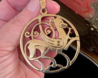 Stunning large hallmarked 375 9ct gold Shetland Scottish Quendale beast /dragon statement necklace pendant