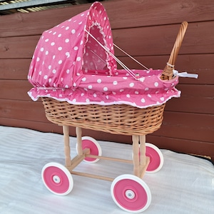 Doll&#39;s pram, wicker stroller - pink - 46 x 30 x 56 cm including duvet and pillow