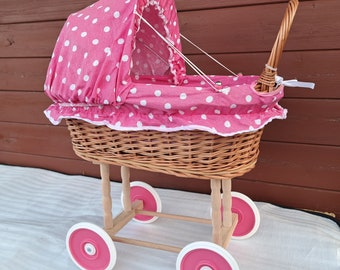 Puppenwagen, Kinderwagen aus Weide - pink - 46 x 30 x 56cm inkl. Bettdecke und Kopfkissen