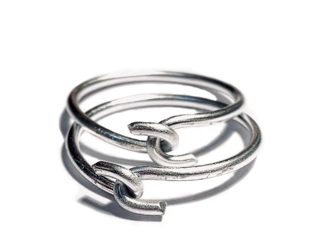 TUBATURE 01 Pair of Hot-shaped Iron Wire Rings - Etsy