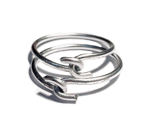 TUBATURE 01 , Pair of Hot-shaped Iron Wire Rings - Etsy