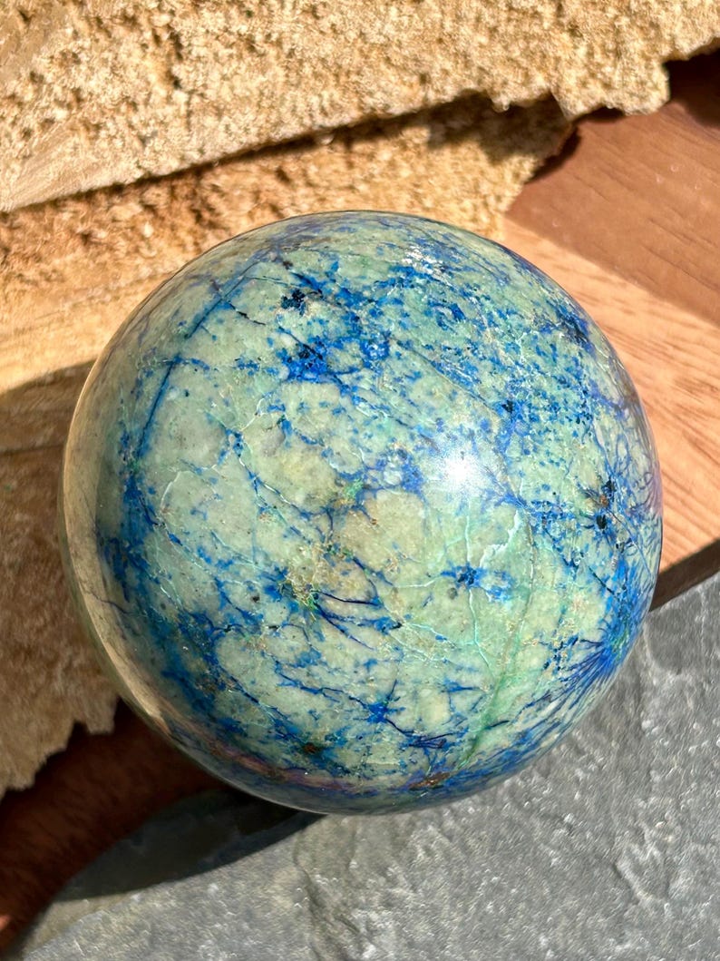 Azurite, malachite, chrysocolle, veines, sphère cristalline B, bleu-vert, planète Terre image 4