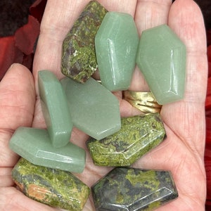 Crystal coffin carving crystals stone unakite green aventurine dragon blood coffins tombstone sarcophagus casket coffins spooky Halloween