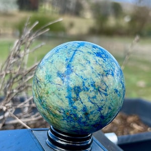 Azurite, malachite, chrysocolle, veines, sphère cristalline B, bleu-vert, planète Terre image 2