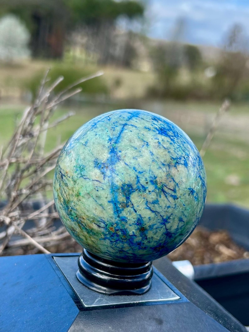 Azurite, malachite, chrysocolle, veines, sphère cristalline B, bleu-vert, planète Terre image 2