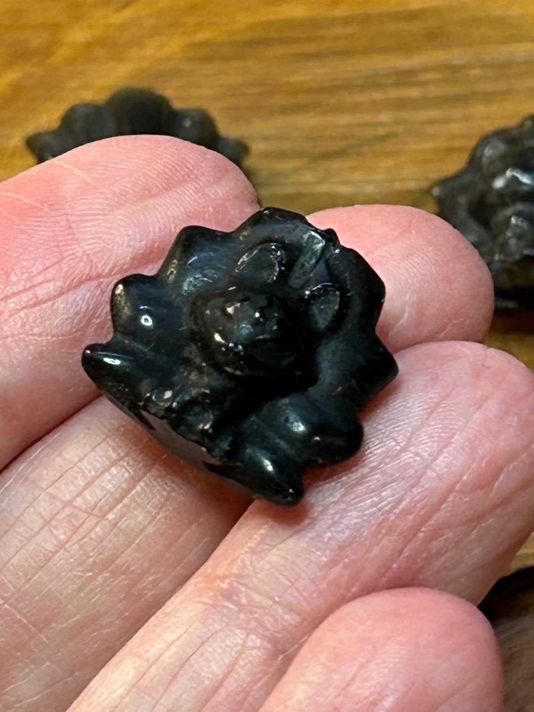 Black Obsidian Nine-Tailed Fox Statue - 2 Inch Healing Crystal Decor For Home & Office (Lucky Guardian Figurine)