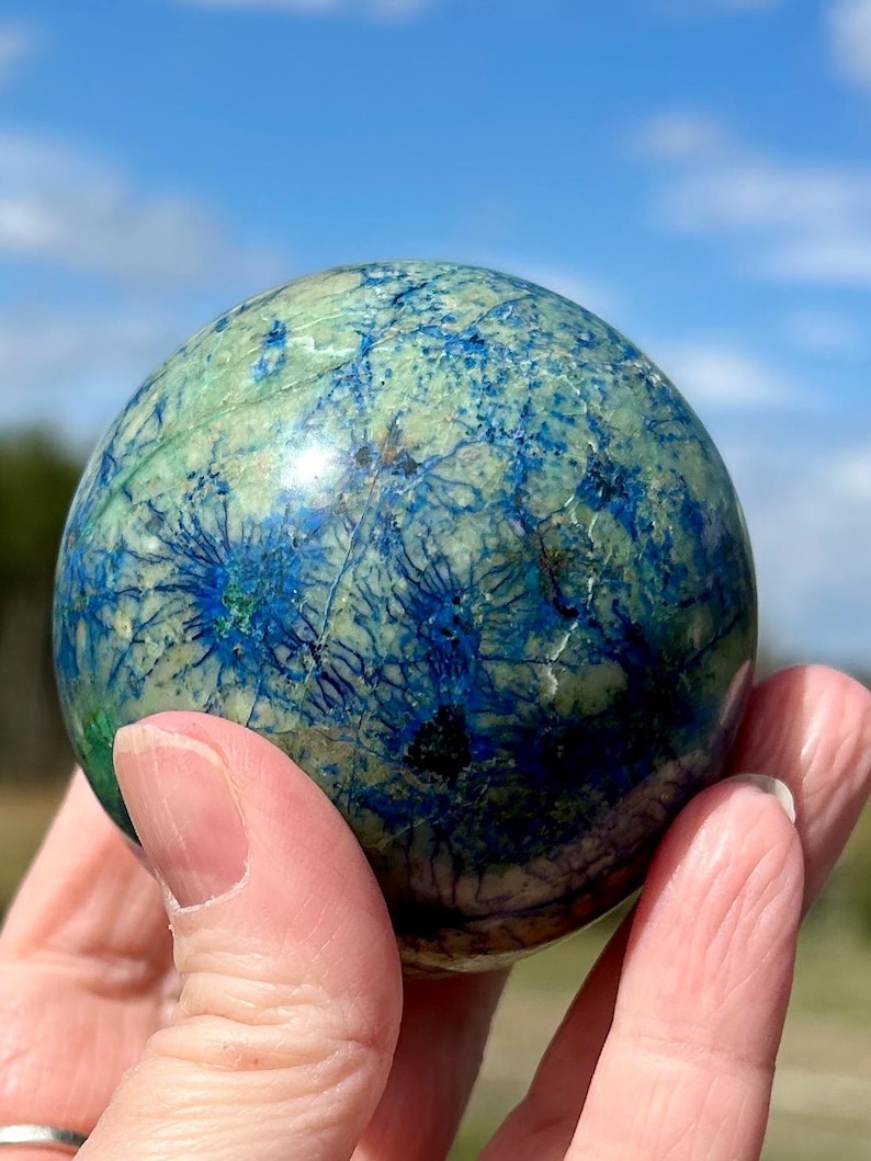 Azurite, malachite, chrysocolle, veines, sphère cristalline B, bleu-vert, planète Terre image 6