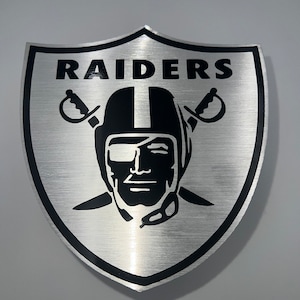 NFL Las Vegas Raiders Metal Helmet Trailer Hitch Cover ( for 2 hitch )