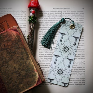 Cottage Garden Bookmark | Gloss | Mushroom Sun | Fairy Garden | Green | Cottagecore | Spring | Book Lover Gift | Book Accessories