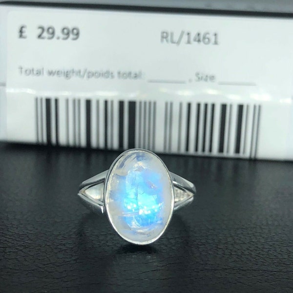 Bague en argent sterling 925 avec pierres de lune naturelles brillantes ovales. Cadeau d'anniversaire, d'anniversaire ou de mariage unique dans une belle boîte cadeau