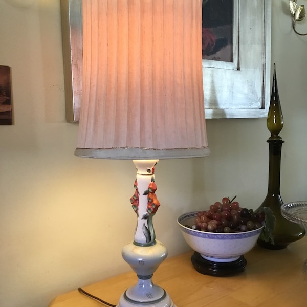 Vintage French Country Porcelain Table Lamp