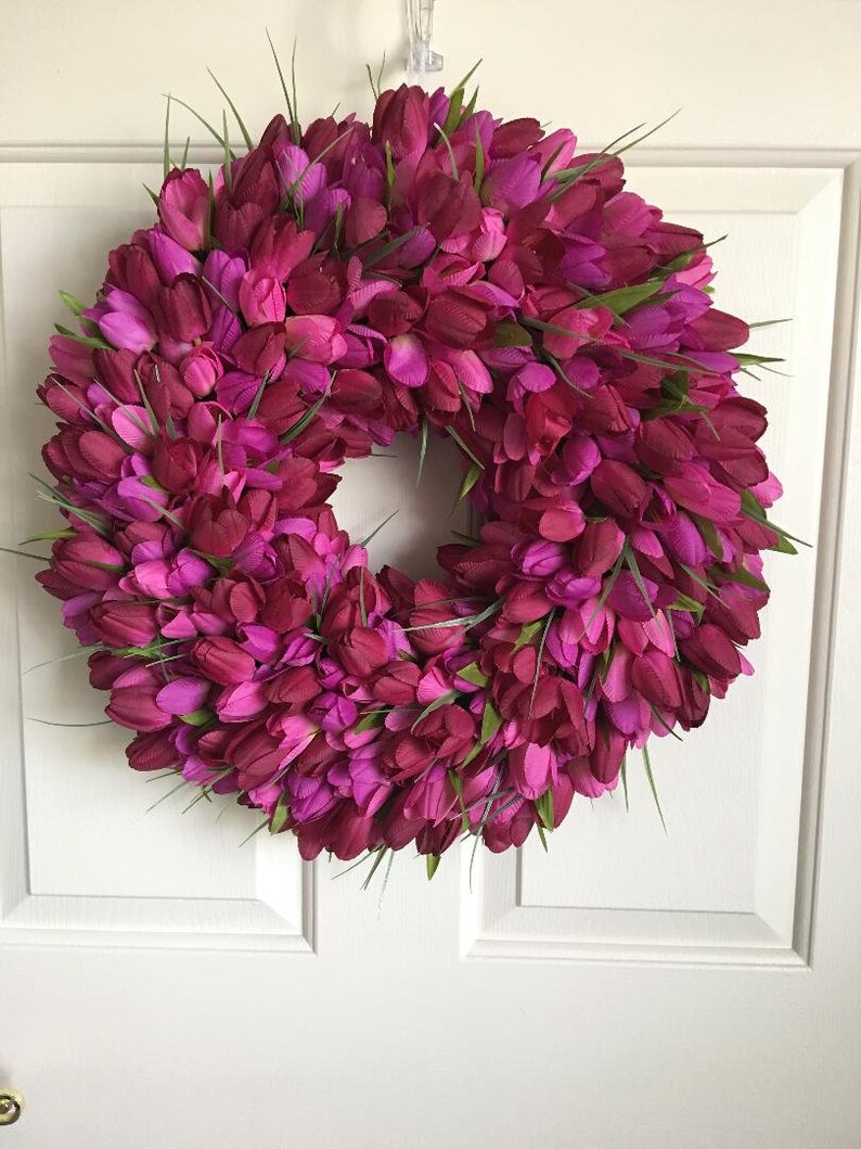 Everyday Floral Wreath Easter Wreath Pink Tulip Summer Wreath Door Decor Purple and Wine Tulip Wreath Mother/'s Day Gift Spring Wreath