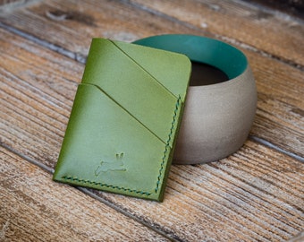 Timidus Card Wallet - Puccini Pistachio - handmade minimalist vertical card wallet