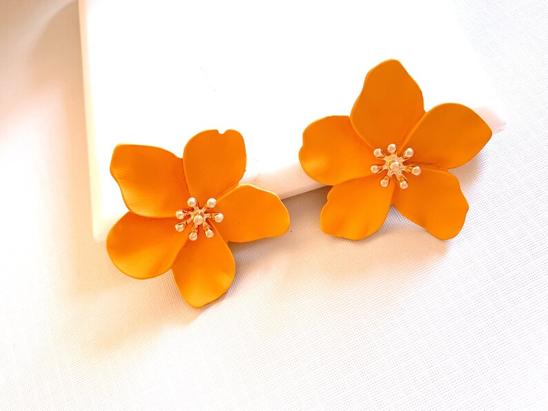 Flower Earrings Floral Earrings Spring Dust Orange Earrings Etsy