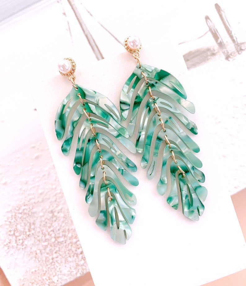 Tropical Leaf Earrings, Monstera Earrings, Palm Tree Statement Earrings, Lightweight, Bridesmaid Jewelry Gift for Her, Best gift for mom Green Leaf