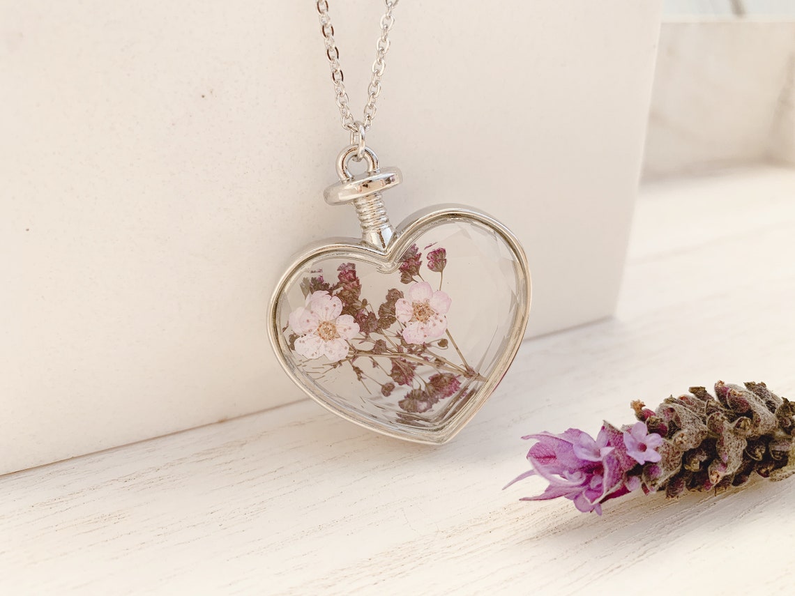Dry Flower Necklace, Pressed Flower Necklace, Resin Necklace, Terrarium