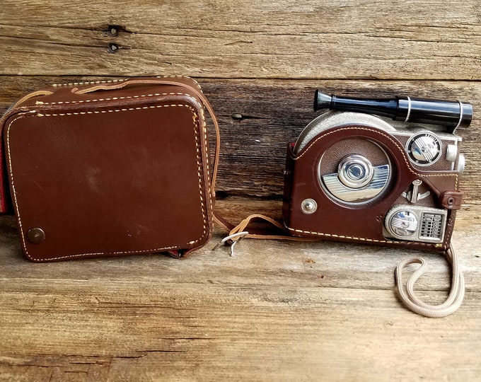 1940's Revere Eight 8mm Movie Camera Model 70 Old Prop Film Steampunk