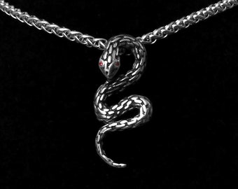 Red Eyes Snake Necklace