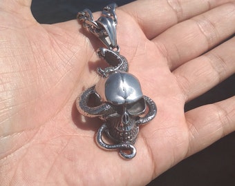 Snake Skull Pendant Necklace