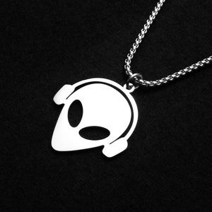 Jamming 2 Da Beat Alien Necklace image 4