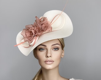 Kentucky derby hoed, crème derby hoed, bloemenroze ascot hoed voor vrouw, trouwhoed, crème ascot hoed, moeder van de bruid hoed, theekransje hoed blozen