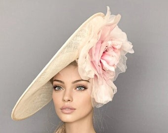 Sombrero derby de Kentucky, sombrero derby crema, sombrero de ascot rosa floral para mujer, fascinador de paja, sombrero de boda, sombrero de ascot crema, sombrero de madre de novia