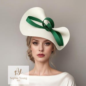 Cream green bow kentucky derby fascinator, royal ascot hat, Ivory and emerald wedding headpiece, racing day, luncheon