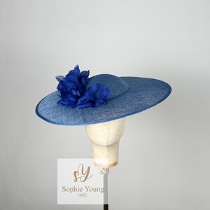 Cappello Royal Ascot blu patinato, cappelli da Kentucky Derby per donna, cappelli formali per la Melbourne Cup, cappelli da chiesa, cappellino da cerimonia per invitati a matrimoni immagine 3