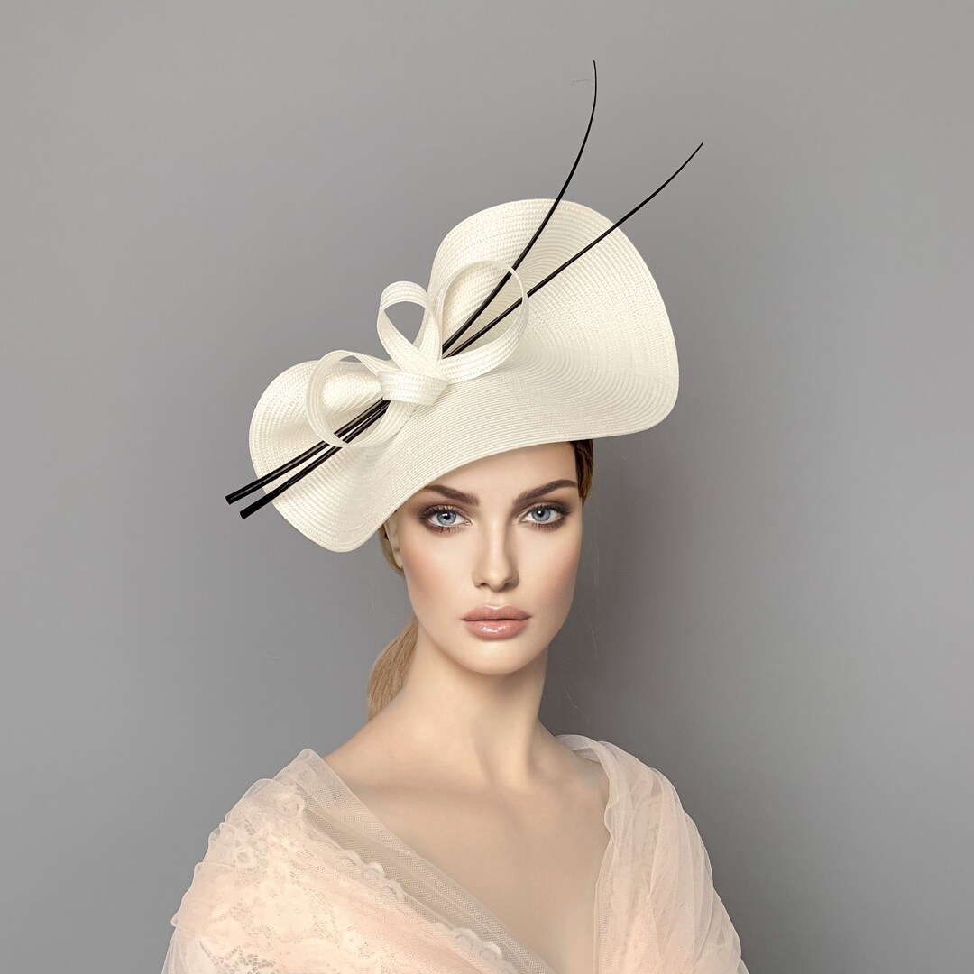 Schwarz-weißer Hut. Kentucky Derby Hut. Royal Ascot Hut, Dubai Rennen. Tag Der O - Foto 3