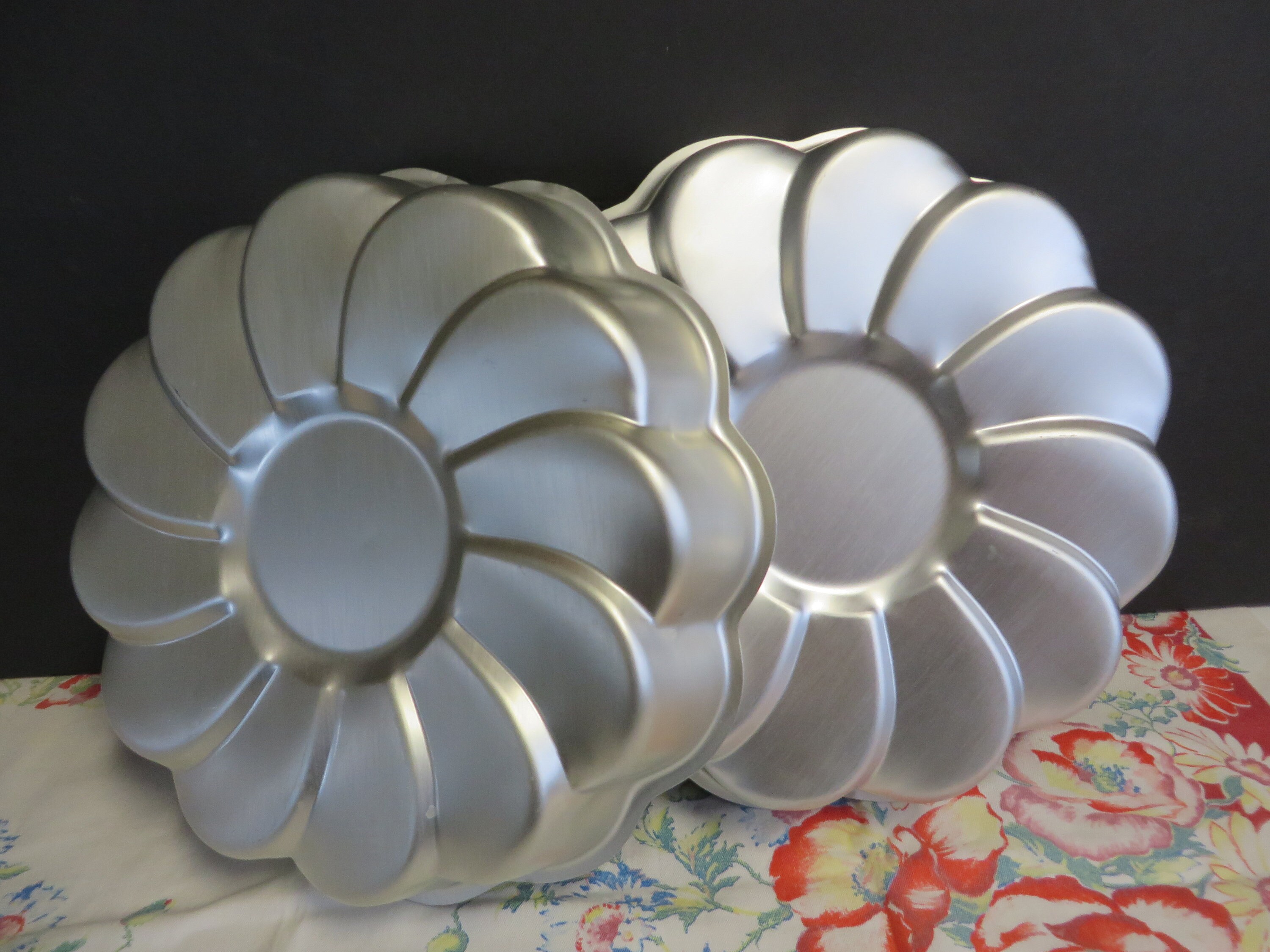 Update more than 151 wilton flower cake pan best in.eteachers