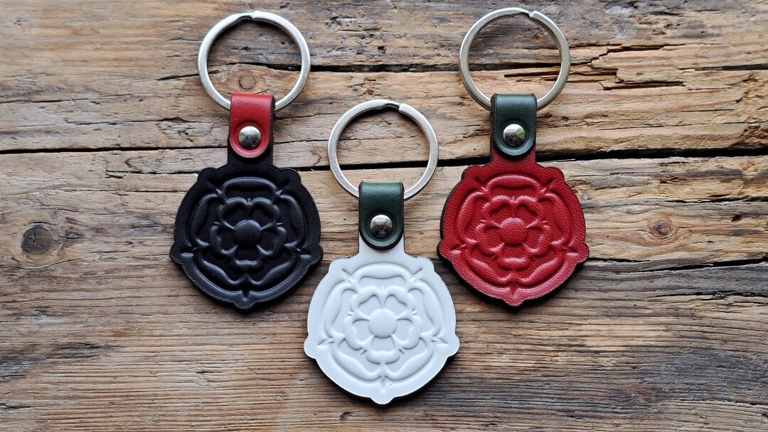 Handmade Leather Yorkshire Rose Keyring: Tudor Emblem Gift - Etsy