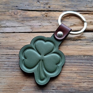 Keychain - Rectangle - 4 Leaf Clover - Leather - Irish Keychain - Rectangle - 4 Leaf Clover - Leather - Irish