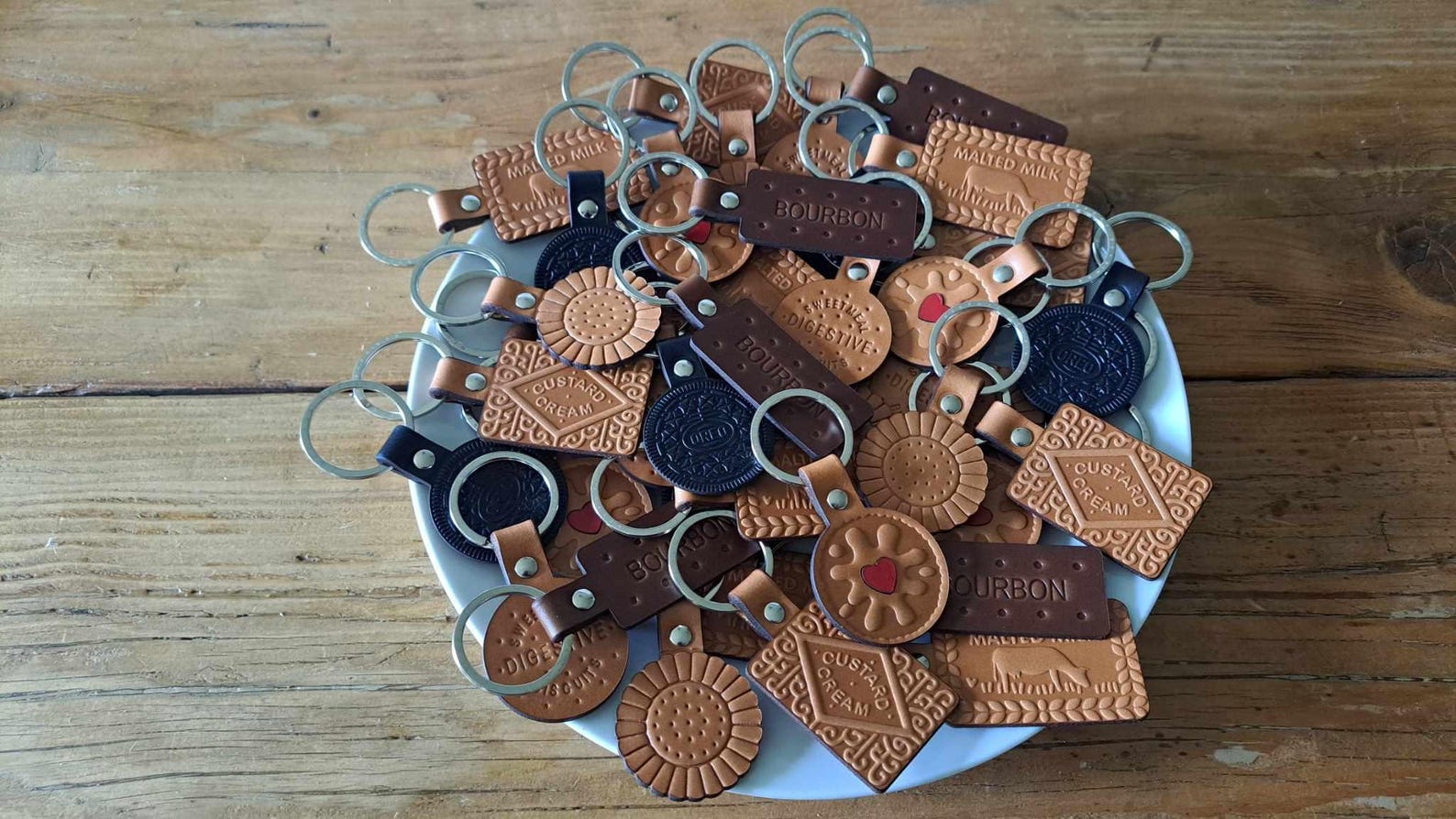 Digestive Key Ring Digestive Biscuit Handmade Leather Keyring | Sweetmeal Biscuit Gift ...