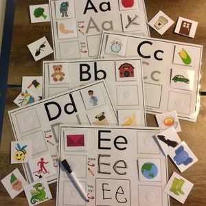 Cartes Alphabet A-Z ( Pratiques de traçage (en anglais) Sons de lettre