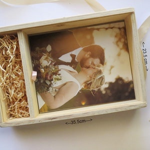 Custom Photography Box - Large: Fits 8x10" images and room for USB