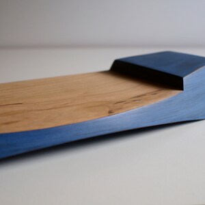 Bandeja de servicio de madera de cerezo esculpida / tabla de | Etsy