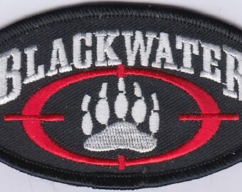 Conjunto de 10 patches bordados BLACK WATER, 8,9 cm x 5,1 cm, termocolantes.