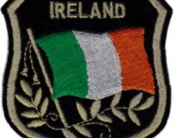 10 peças bandeira da Irlanda em patches bordados de escudo 3,25 "x 2,75" para passar a ferro