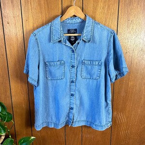 Vintage Crazy Horse Liz Claiborne Petite Large Denim Shirt Blue Tencel L afbeelding 1