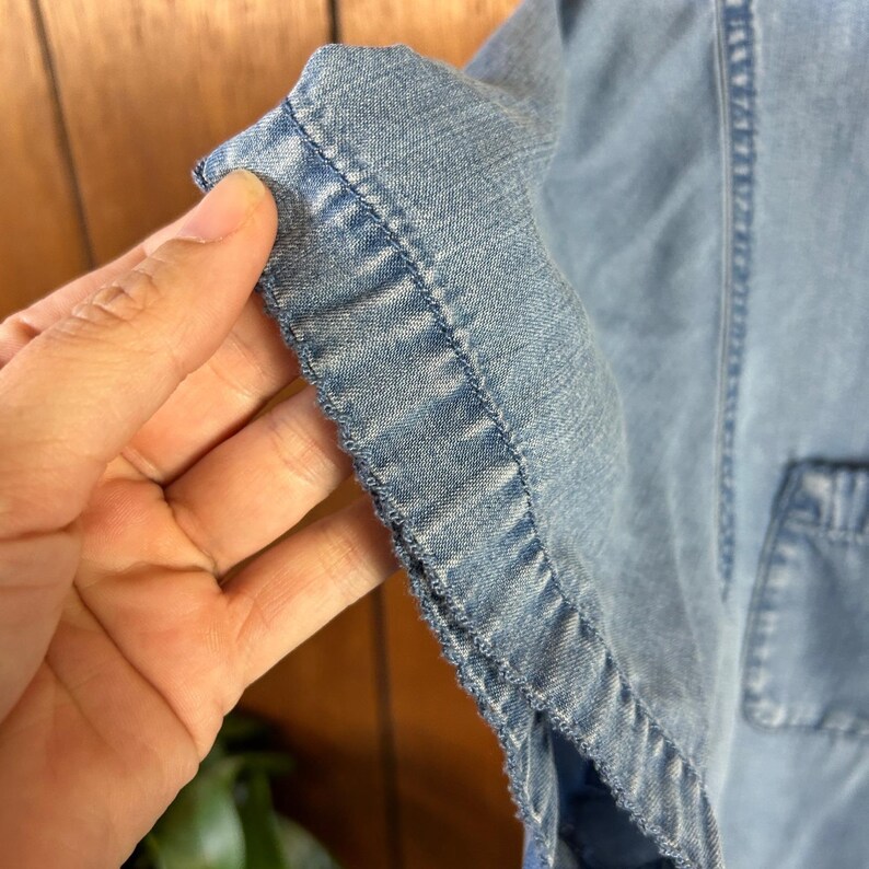 Vintage Crazy Horse Liz Claiborne Petite Large Denim Shirt Blue Tencel L afbeelding 3