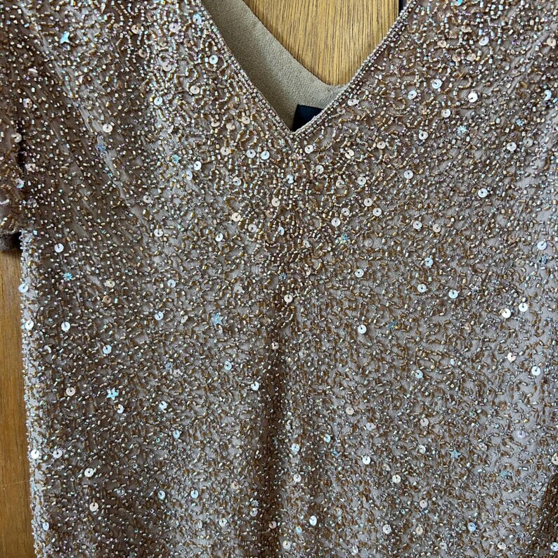 Vintage Adrianna Papell Boutique Beaded Sequin Asymmetrical Hem Top afbeelding 8