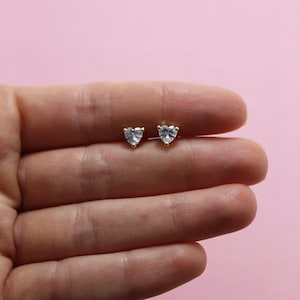 14k Gold CZ Heart Stud Earrings