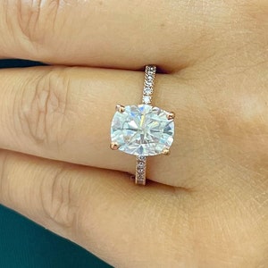 Solitaire Rectangular Cushion Cut Simulated Diamonds Engagement Ring Four Prong Wedding Ring Set In 14K Solid Rose Gold Bridal Ring 3.75ctw